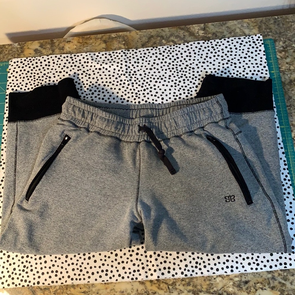 Albion At Ease Capri length Joggers